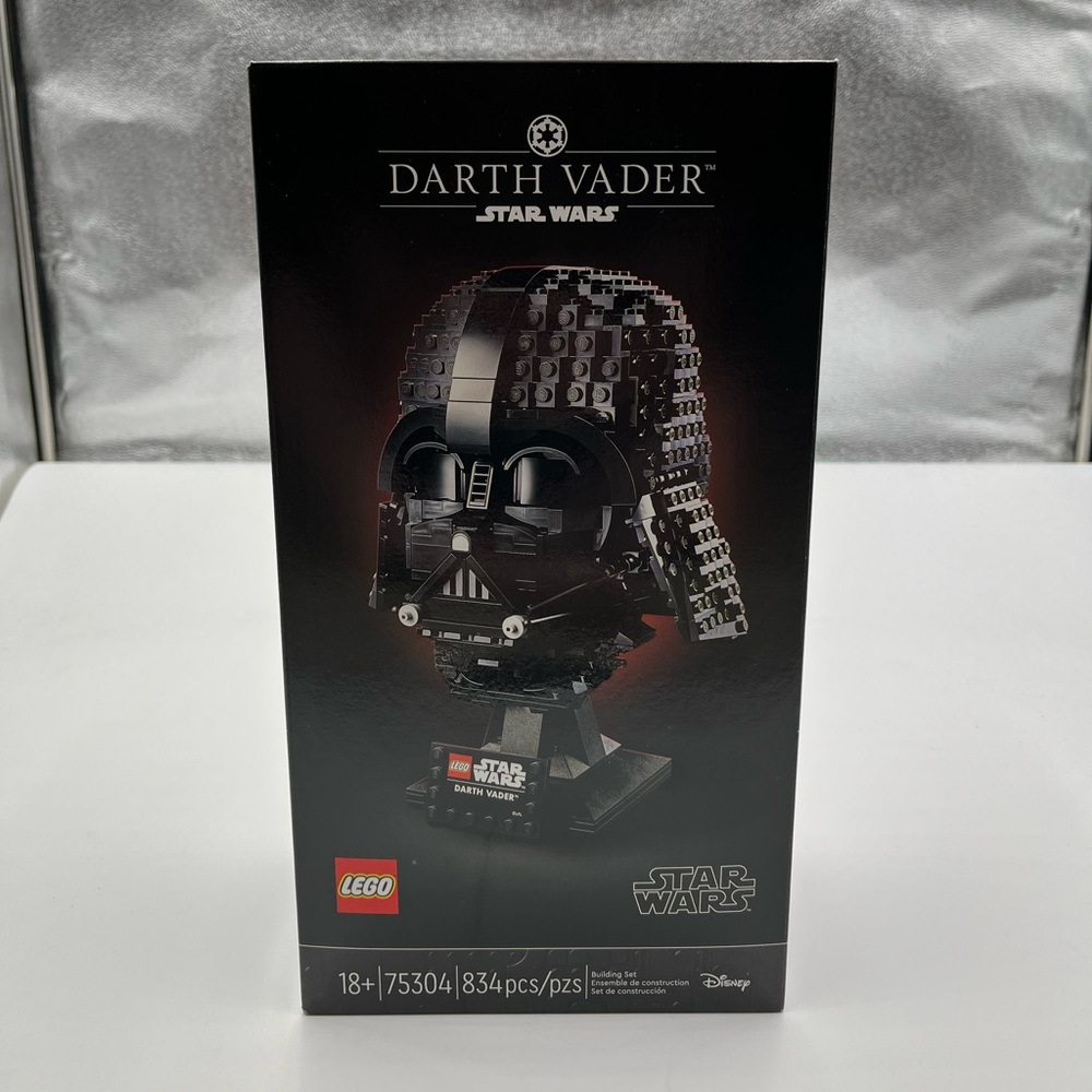 LEGO Star Wars Darth Vader Helmet 75304